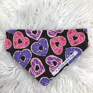 🐶 4 for $16 DOG BANDANA SMALL ( Sparkle sugar cookie 💕)